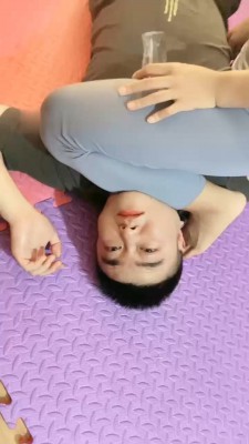 图片[11]-【小劳拉】瑜伽女神腿绞窒息专场-绳艺资料库