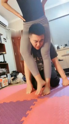 图片[8]-【小劳拉】瑜伽女神腿绞窒息专场-绳艺资料库