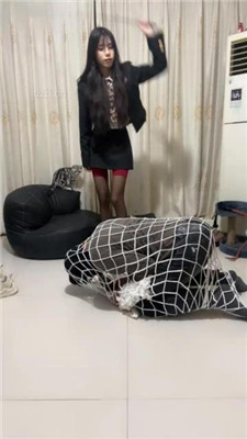 图片[3]-【苏西】重刑-把狗装网里重度虐打-绳艺资料库